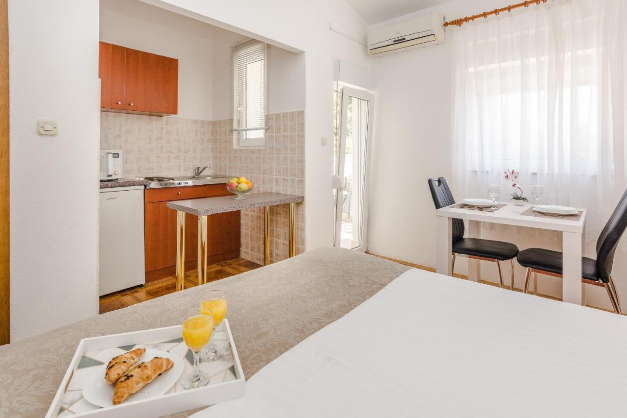 Apartments Marija Starigrad Paklenica Exterior foto